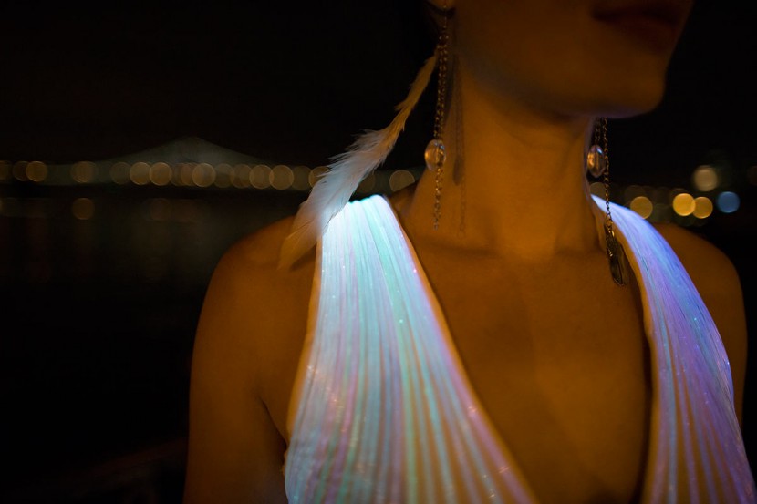 fiber-optic-dress3.jpg
